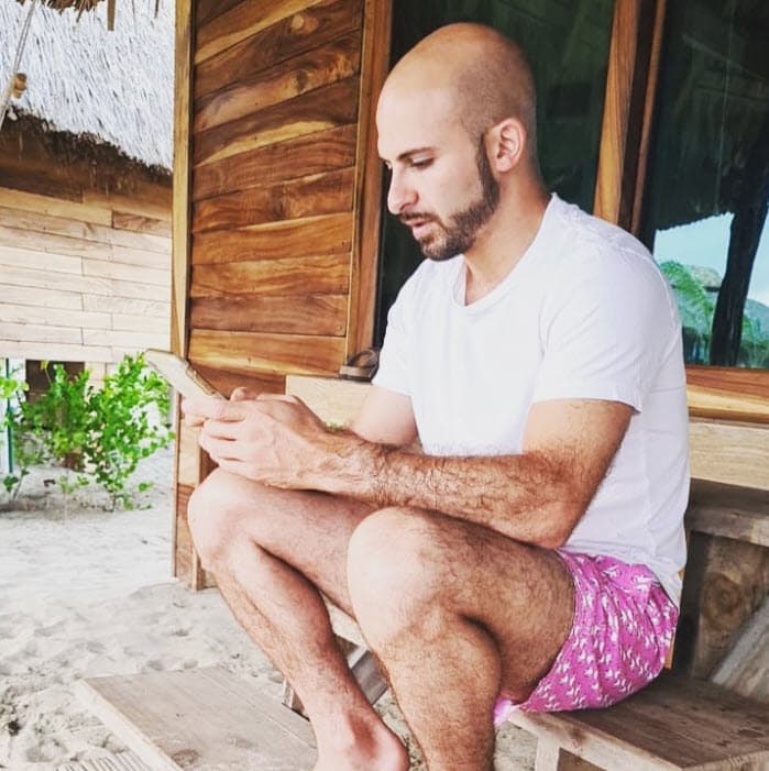 Imanol Landeta aseguró que la calvicie no le provocó ni depresión ni tristeza: "
<b>Mi papá me fastidia</b> y me dice '¡rasúrate, rasúrate!'".
<br>