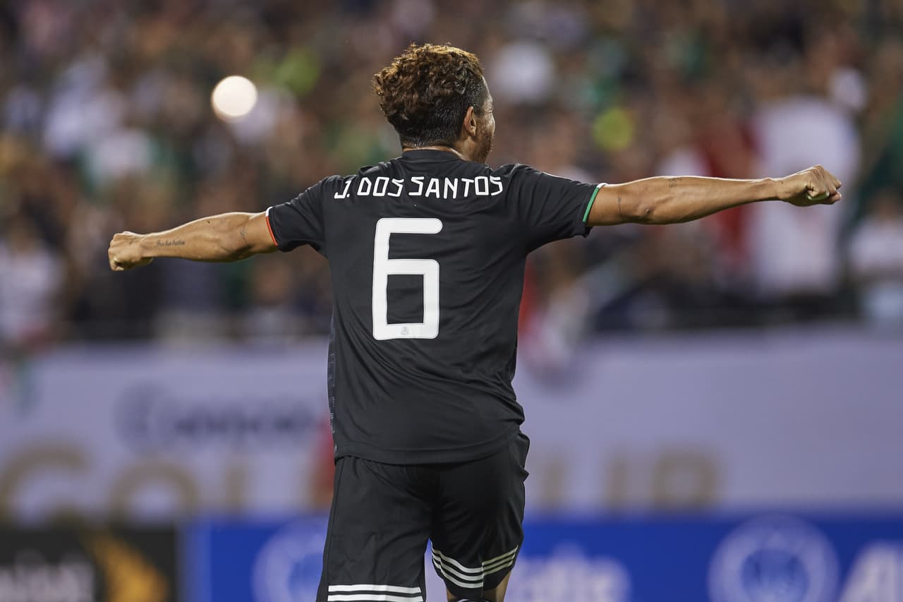 Con la llegada del Tata Martino el 7 de enro de 2019, Jonathan se volvió pieza fundamental del entrenador argentino, la confianza de Martino hacia dos Santos rinidó frutos y en la copa oro de 2019 Jonatahan se volvió pieza fundamental del equipo y anotó un gol en la final de la Copa frente a Estados Unidos.