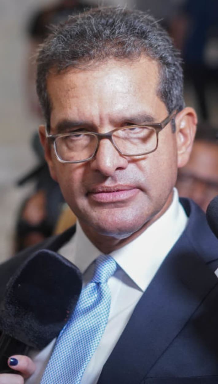 En 2021, Pedro Pierluisi declaró su lucha contra "la falta de derechos por el estatus (político) que tenemos". Con los resultados de otra consulta criolla a favor de la estadidad para los puertorriqueños, afirmó que esta es "justa, digna y es alcanzable, por lo que
<b> vamos a exigirla y a lograrla</b>".