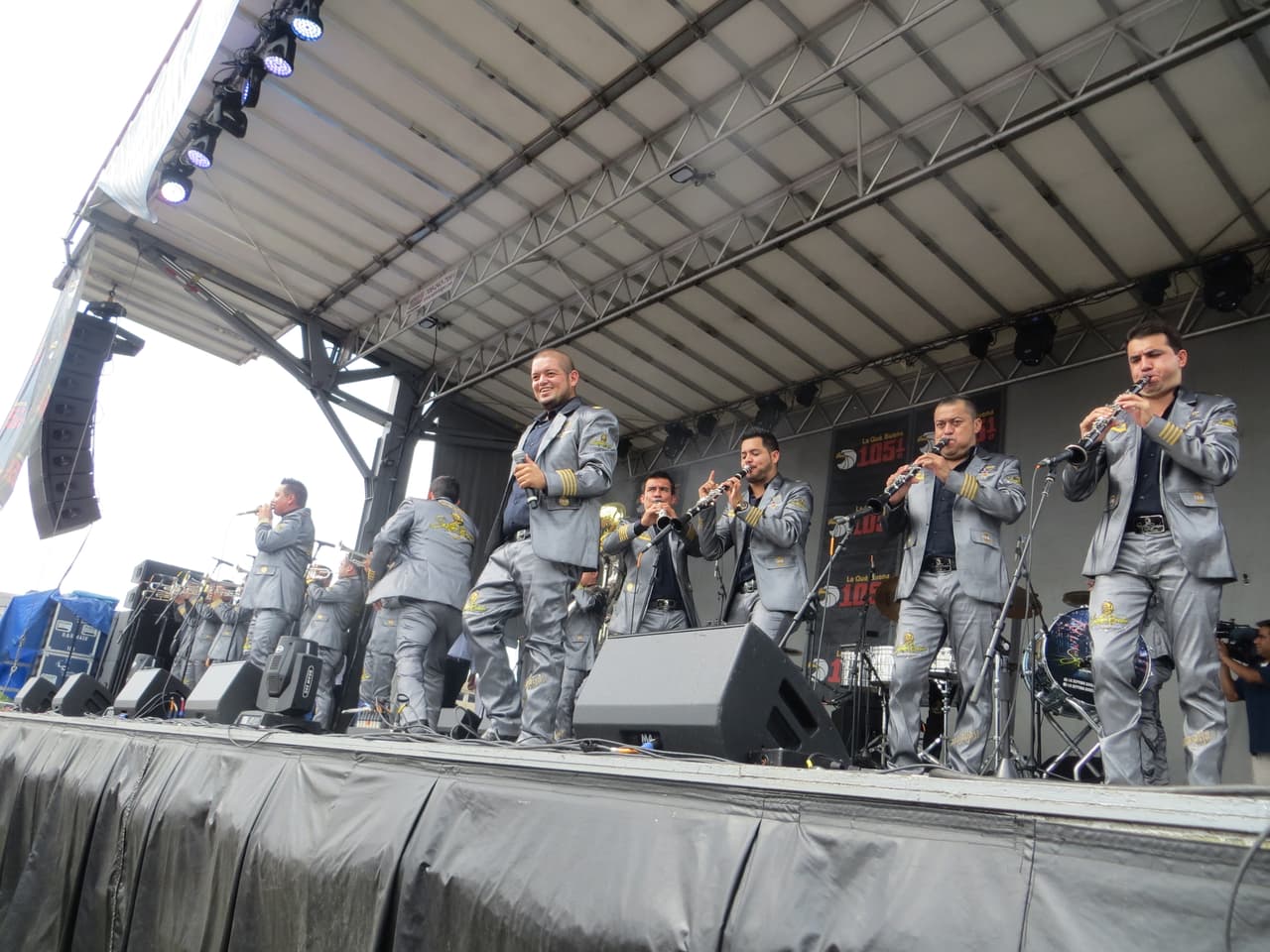 La Séptima Banda conquistó el escenario de Fiestas Patrias 2015 y puso a bailar a la ciudad de los vientos con lo mejor de su repertorio.