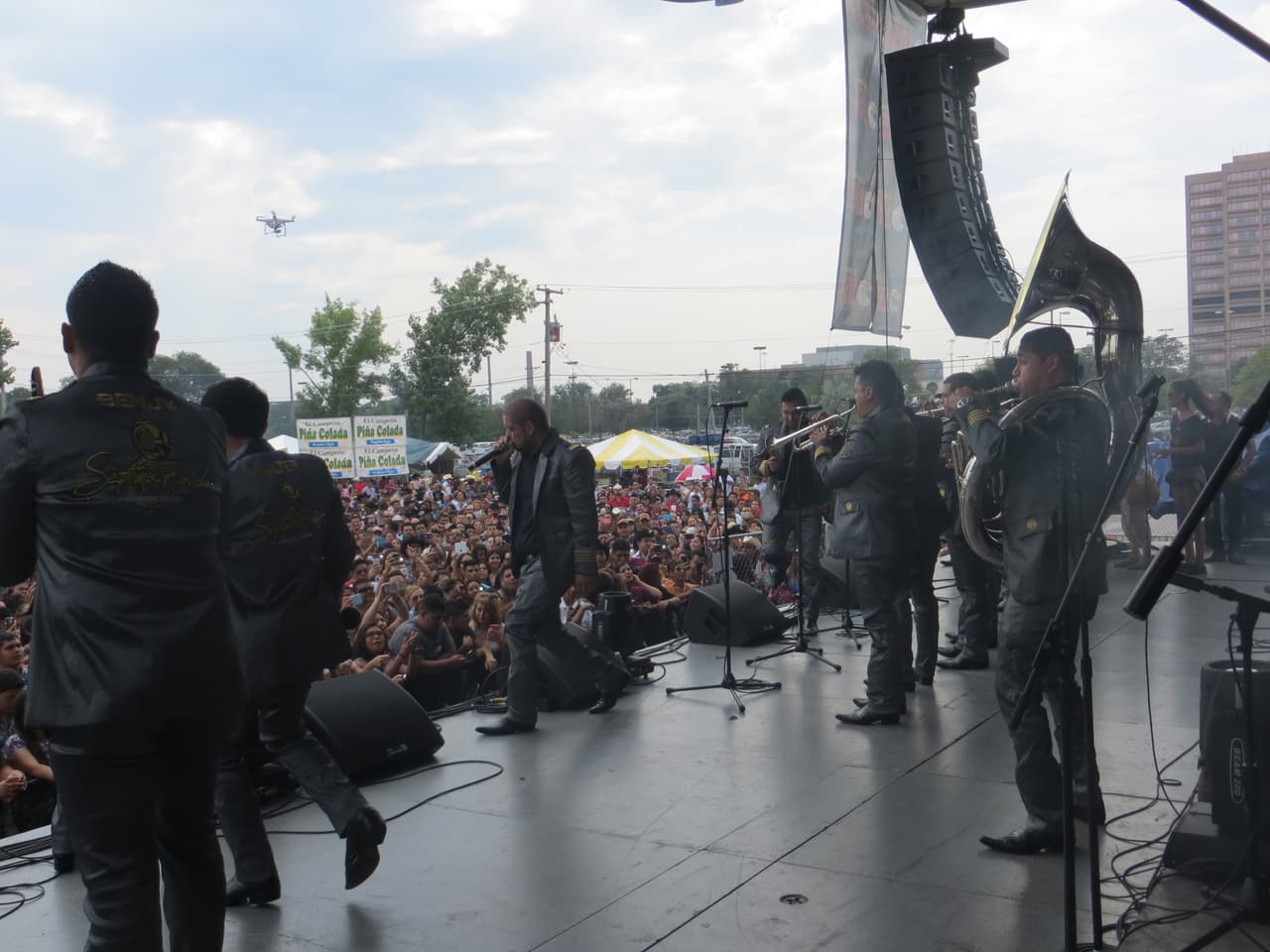 La Séptima Banda conquistó el escenario de Fiestas Patrias 2015 y puso a bailar a la ciudad de los vientos con lo mejor de su repertorio.