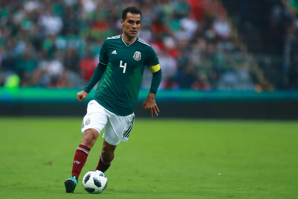 Tras cinco copas del mundo, el ahora excapitán de México Rafael Márquez, también dijo adiós al Tricolor, y al fútbol en general tras disputar cinco mundiales. Fueron 146 juegos como miembro del Tri.