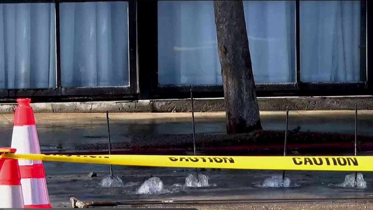 Nueva ruptura de tubería inunda calles de West Hollywood
