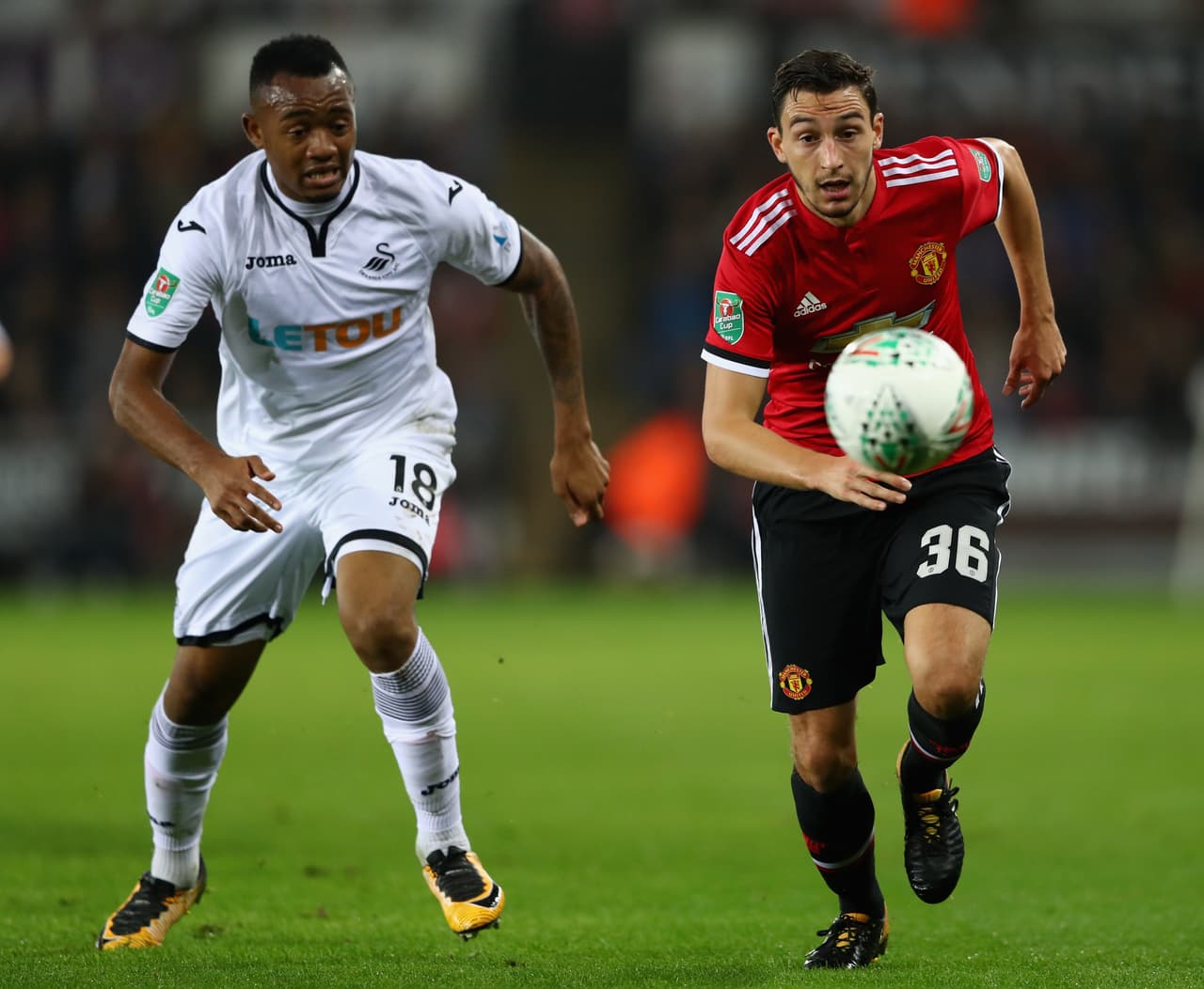 El italiano Mateo Darmian regresaría a su país desde el Manchester United. Las versiones lo ponen en el Napoli.