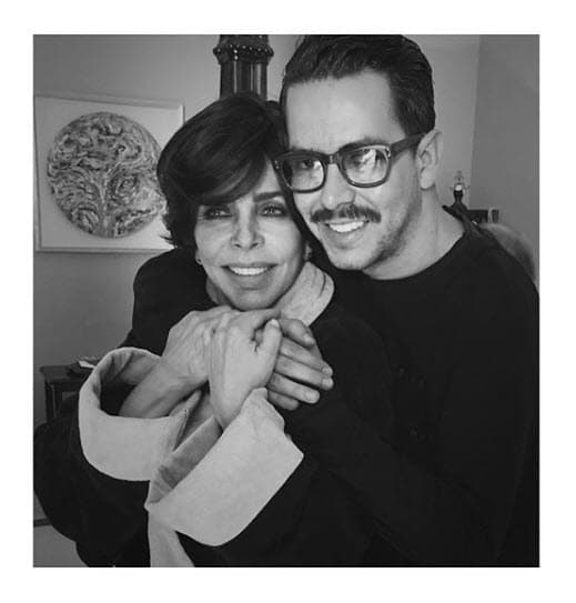 Anteriormente, Manolo Caro había respondido a un comentario que le hizo un usuario en el perfil de 
<b><a href="https://www.instagram.com/p/B2UHdg-HhoK/" target="_blank">Instagram</a></b> de 
<b>Verónica Castro</b>, pues lo culpaba de haber comenzado el conflicto entre ambas presentadoras de televisión.