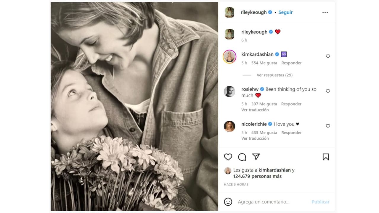 Publicación de Riley Keough dedicada a su madre.
