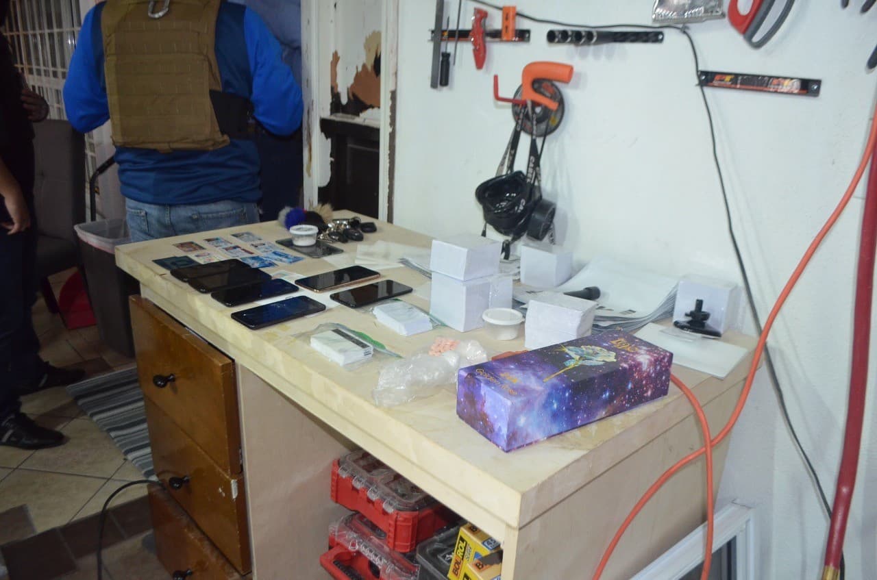 Pero se trataba de un escondite del 
<a href="https://www.univision.com/temas/cartel-de-sinaloa">Cártel de Sinaloa</a>, que controla algunos sectores de esa ciudad.