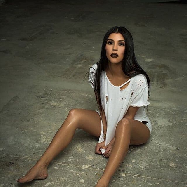 Lo mejor de todo es que Kourtney está solterita.