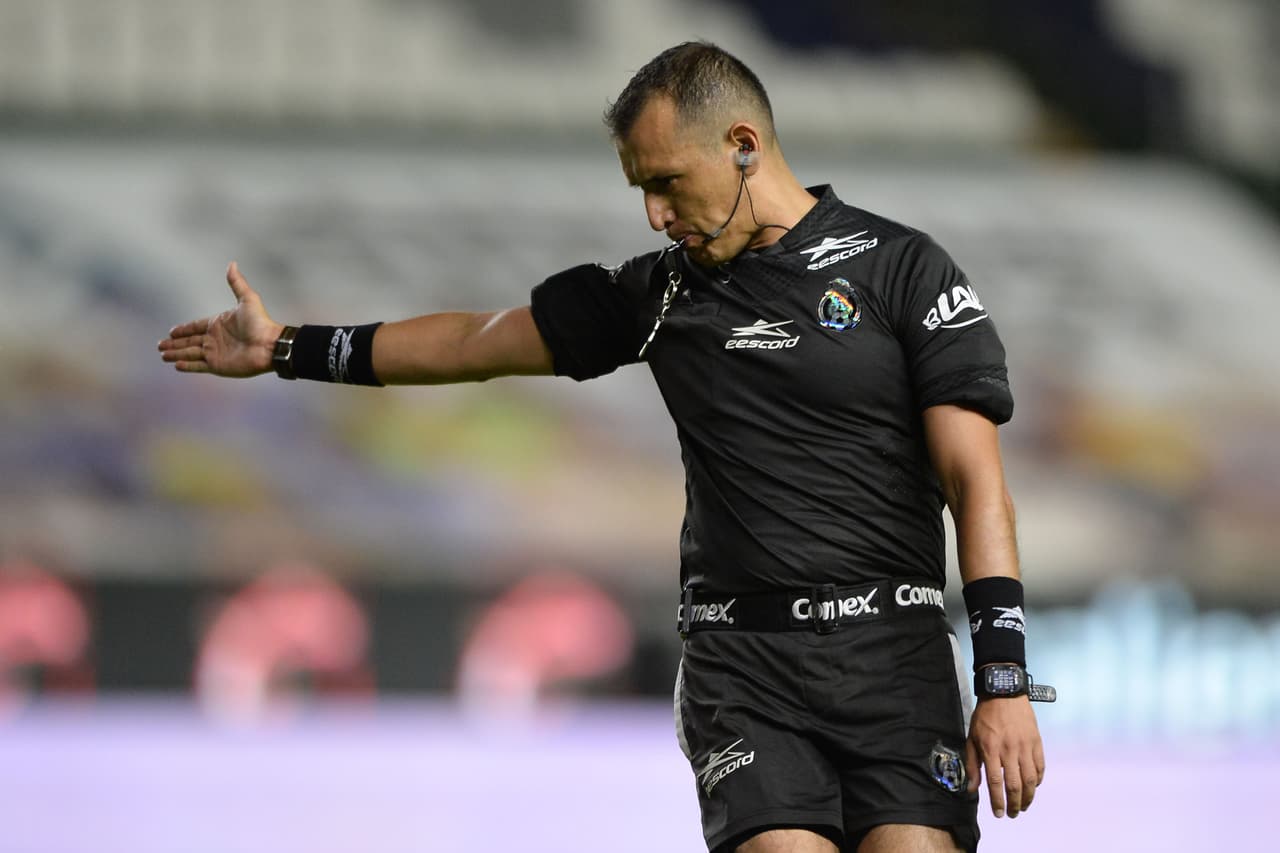 Al 88’ el colegiado decretó otro penal. Ahora la falta era sobre Manii García; Pachuca podría tener su recompensa por dominar hacia el final del encuentro.