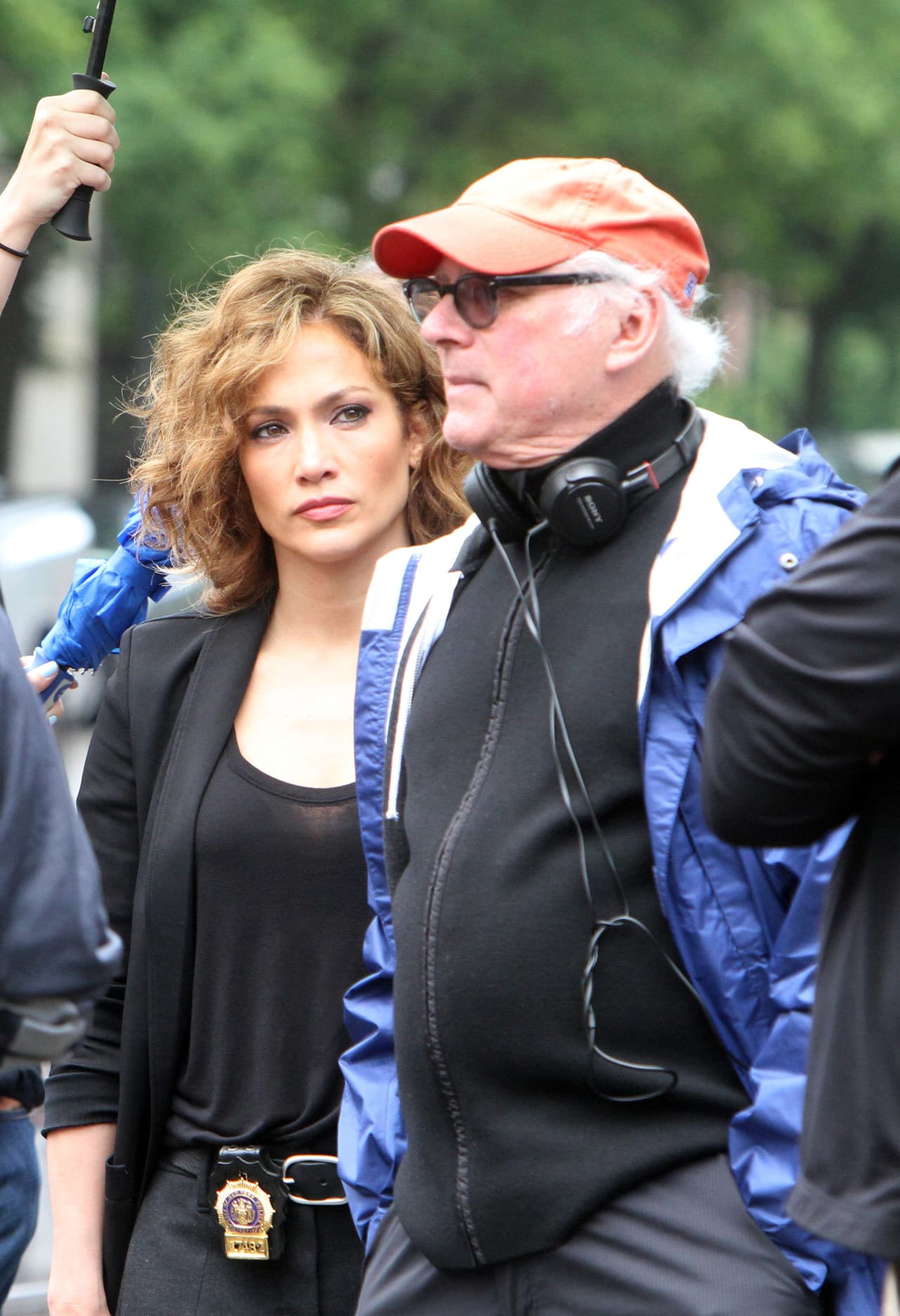 Cuando la cantante estaba entrando al mundo del espectáculo, empezó en la actuación...