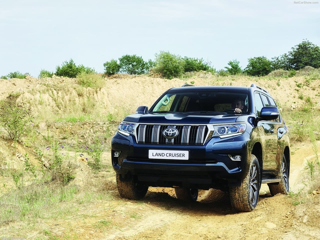 <h3 class="cms-H3-H3"><b>Si compras un modelo 2020</b></h3>
<br>
<br>
<b>Precio inicial:</b> $85,415
<br>
<b>Costo real de propiedad después de 5 años:</b> $104,405
<br>
<b>Depreciación después de 15 años:</b> $74,989
<br>
<b>Valor del vehículo en 2035:</b> $10,426