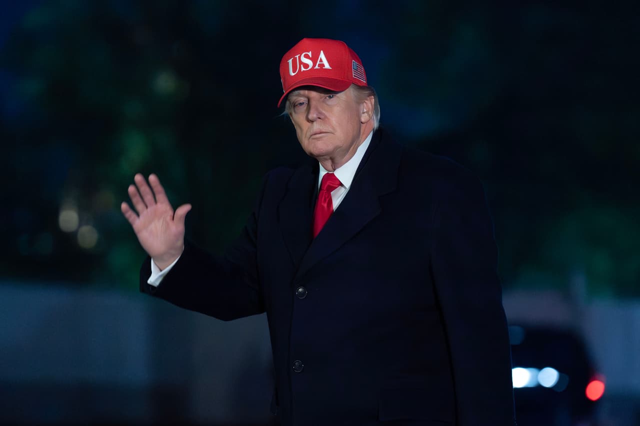 Trump llama al papa León XVI “débil” contra la delincuencia y “pésimo” para la política exterior