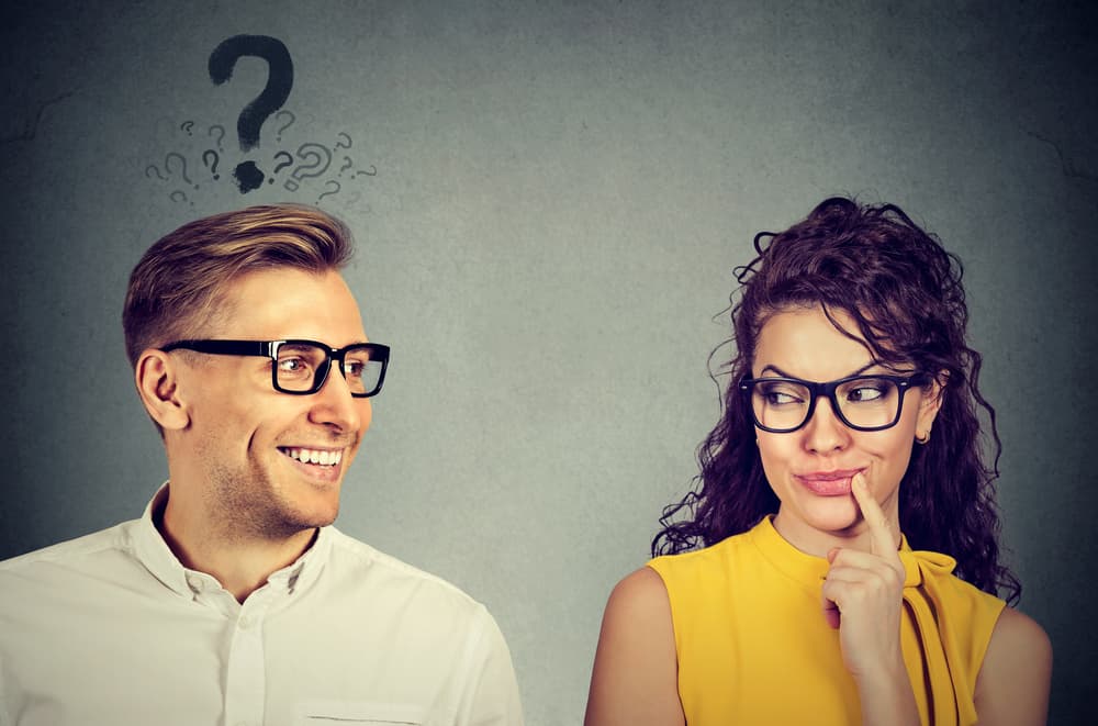 Alguien que conociste recientemente comienza a expresar un interés muy marcado en ti. Si te sientes atraído o atraída no desaproveches la posibilidad de un romance refrescante.