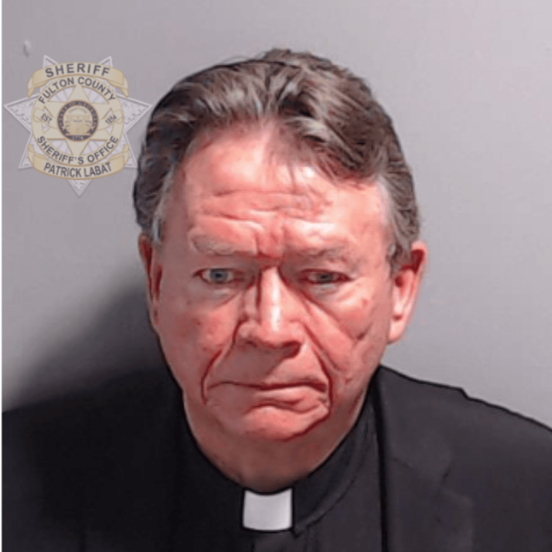 <b>Stephen Cliffgard Lee</b>, se le acusa de intentar influir en los testigos y conspirar para solicitar declaraciones y escritos falsos.