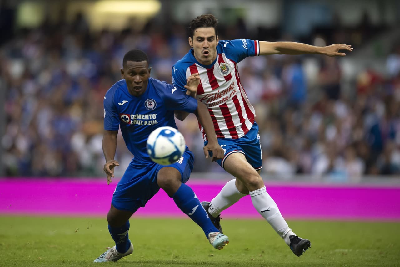 Cruz Azul y Guadalajara dividen puntos en el Azteca