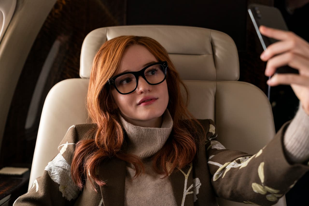 'Inventing Anna' (Julia Garner)