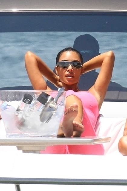 La socialité se mostró relajada durante su paseo en yate.