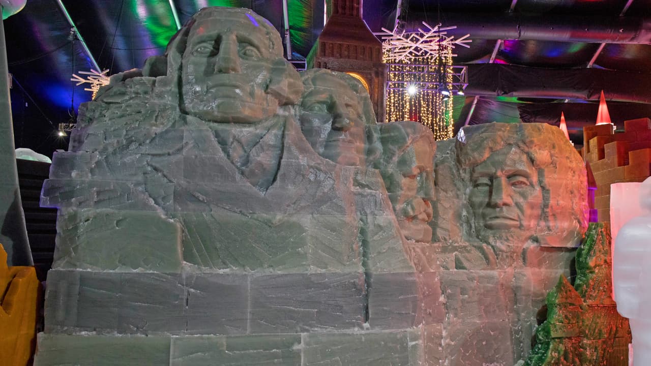 Este año, los organizadores quieren llevara a los asistentes en un viaje por el mundo.