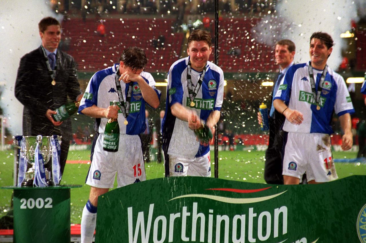 Blackburn | Ganaron la FA Cup cinco ocasiones entre 1884 y 1891. Han participado en la Premier Leage y ligas inferiores. Han conquistado el máximo circuito en tres ocasiones, el título más reciente llegó en la 1994-95. Actualmente compiten en la Segunda División.