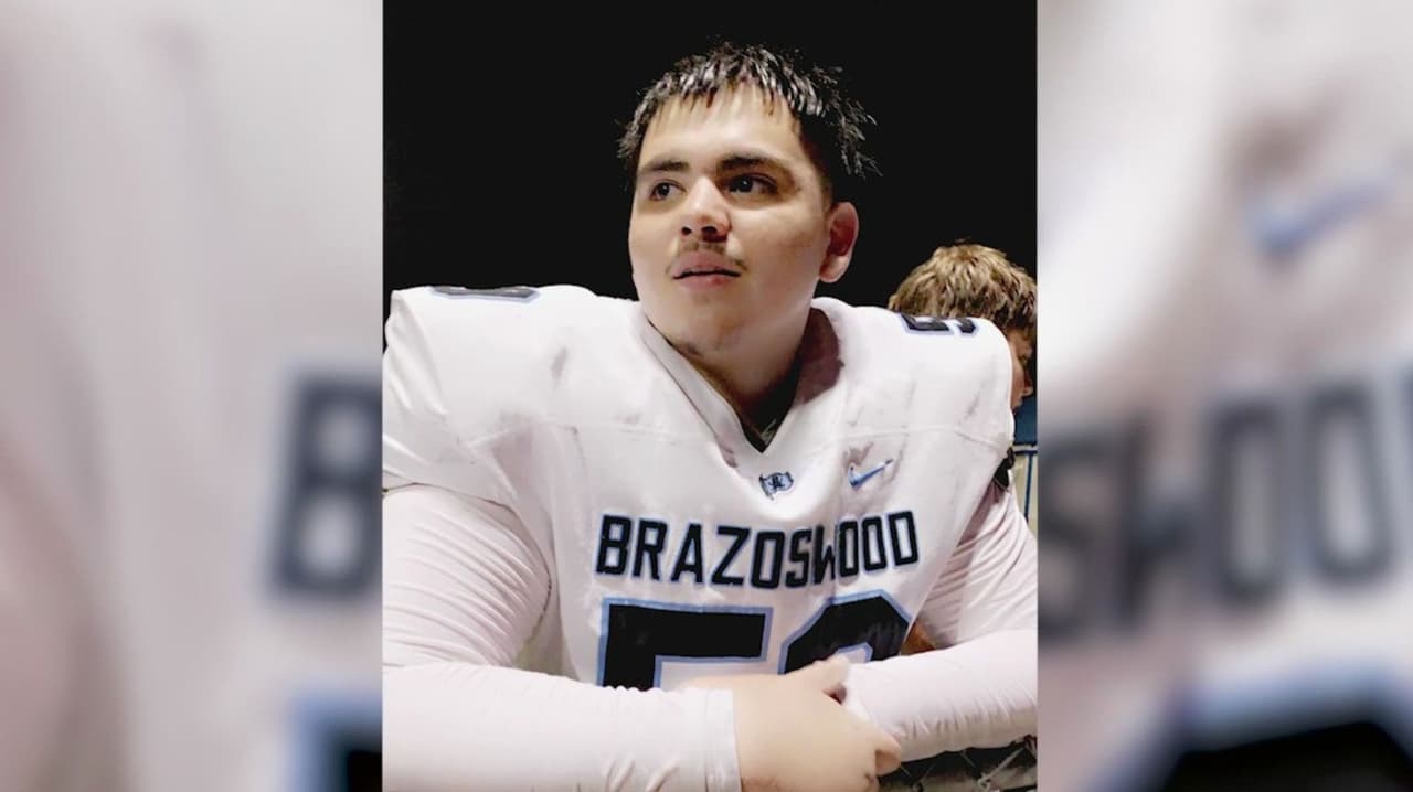 Revelan videos del momento en que John Mendoza Jr. es baleado por un oficial del condado Brazoria