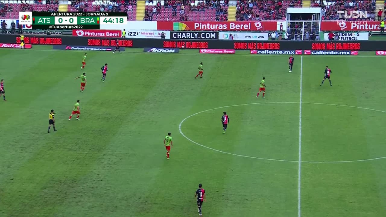 ¡TIRO ATAJADO! disparo por Aníbal Chalá.