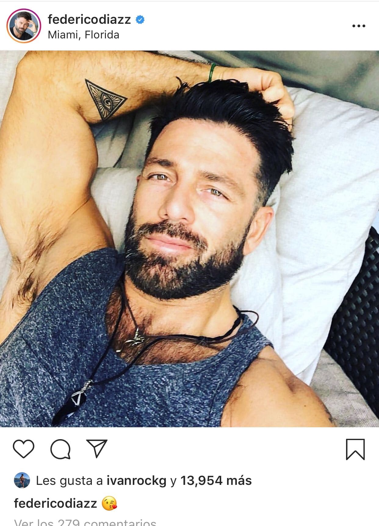 "Hace medio año tenía la idea de hacer un reality, pero (mi productora) Press Pop Miami y yo no queríamos uno donde fueran chicas queriéndose hacer famosas sino hacer un reality con formato que no se ha hecho (y que muestre) la 
<b>vida real de las famosas</b>", explicó Díaz.