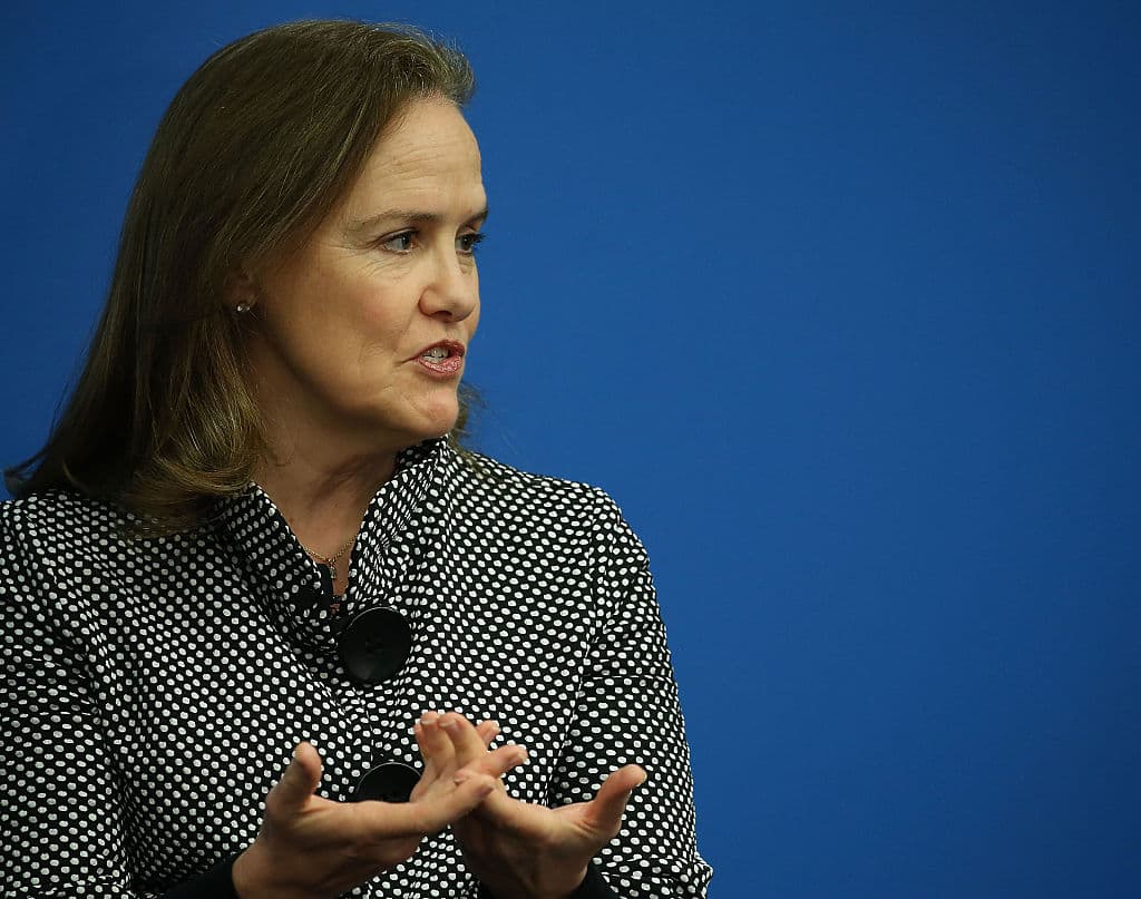 Quién es Michèle Flournoy, favorita para ser la primera mujer al frente del Pentágono 