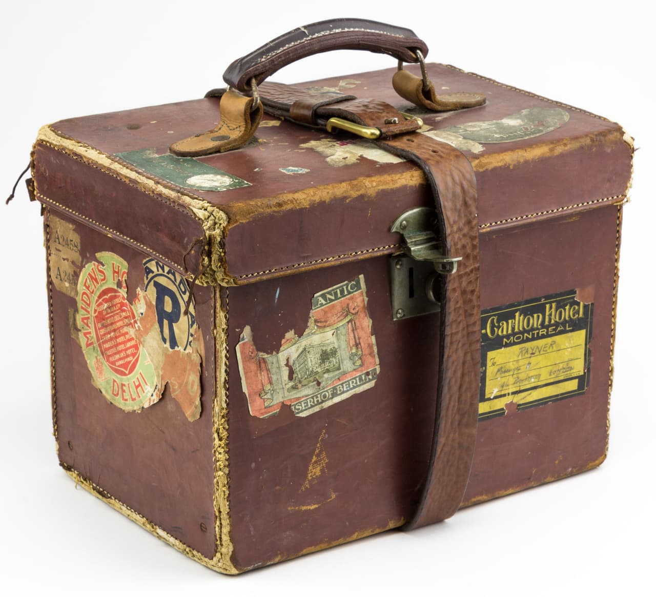 La caja donde se guardó el teléfono personal de Hitler