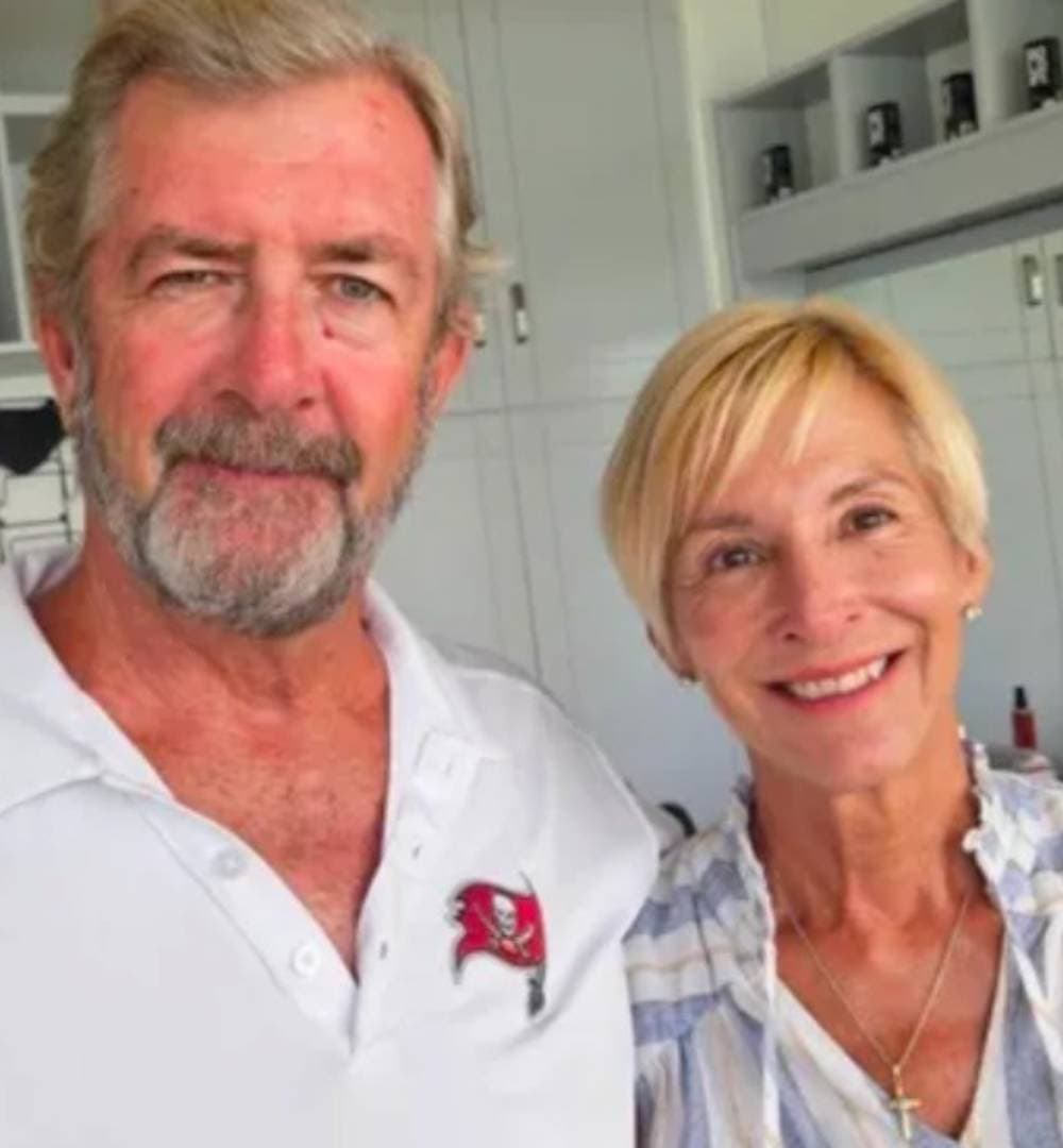 “Si bien 
<b>el final de sus vidas de sus vidas pudo haber sido oscuro, trajeron luz</b>, y esa luz nunca se extinguirá de los corazones y las mentes de las personas que los conocieron, amaron y se preocuparon tan profundamente por ellos”, expresaron.