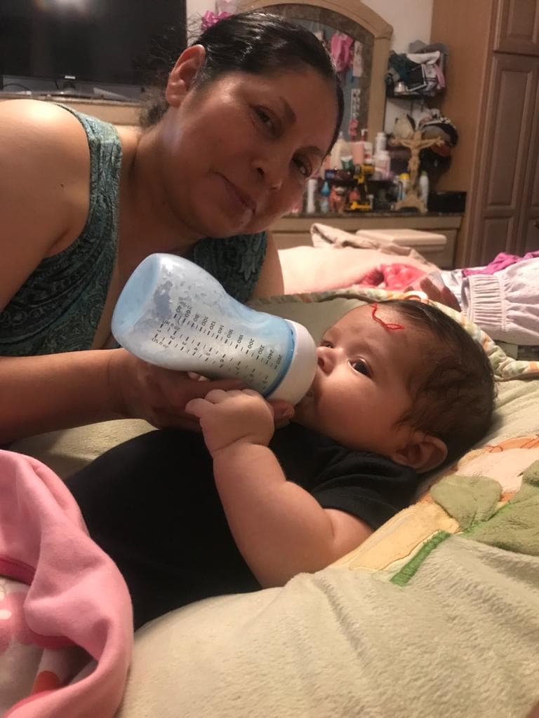 Familiares de la víctima le dijeron a Noticias Univision 14 que Yesenia Ramírez parecía estar "obsesionada" con el bebé y que en varias ocasiones les había pedido "que se lo prestaran para llevarlo de paseo". Carolina Ayala, madre del bebé, mencionó en entrevista que desde que ella estaba embarazada la mujer “estuvo más presente” y que en los últimos días le “había tomado muchas fotos” al bebé Brandon
<b>.</b>