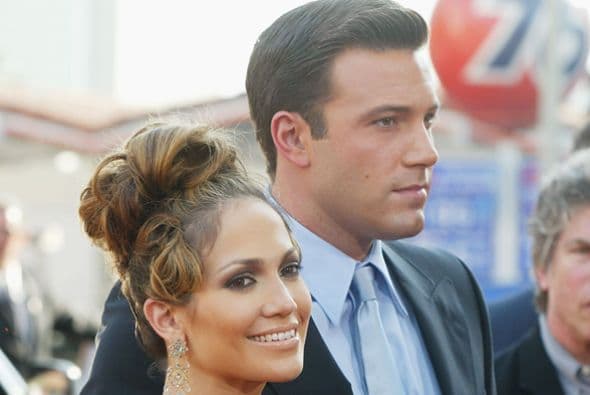 La pareja se comprometió y en 2003 estuvieron a un paso de llegar al altar, hasta que... Mira aquí los videos más chismosos.