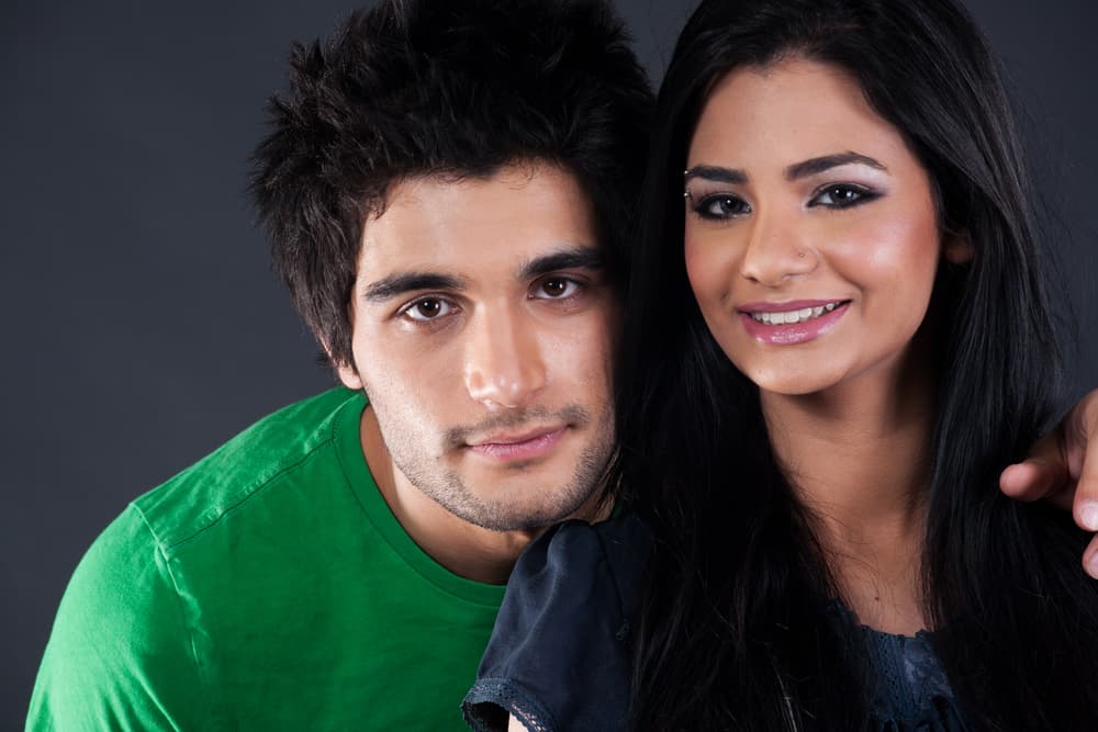 <b><i>AMOR</i></b>
<br>La labor del día es mucho más simple de lo que aparenta, si bien no habrías sentido que la regencia del trígono entre la Luna y Venus, te afectaría directamente, te encuentras equivocado, hoy mejor que nunca estarías alegre y en buena racha, pues el amor está de tu lado en donde quiera que lo veas.
<br>