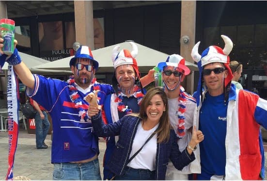 Karlita celebró el triunfo de Francia sobre Irlanda en los octavos de final de la Eurocopa.