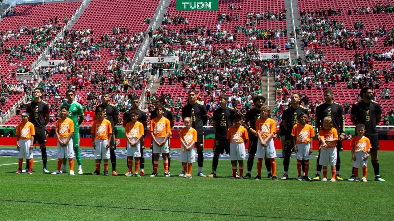 ¿Afición abandona al Tri ante Turquía?