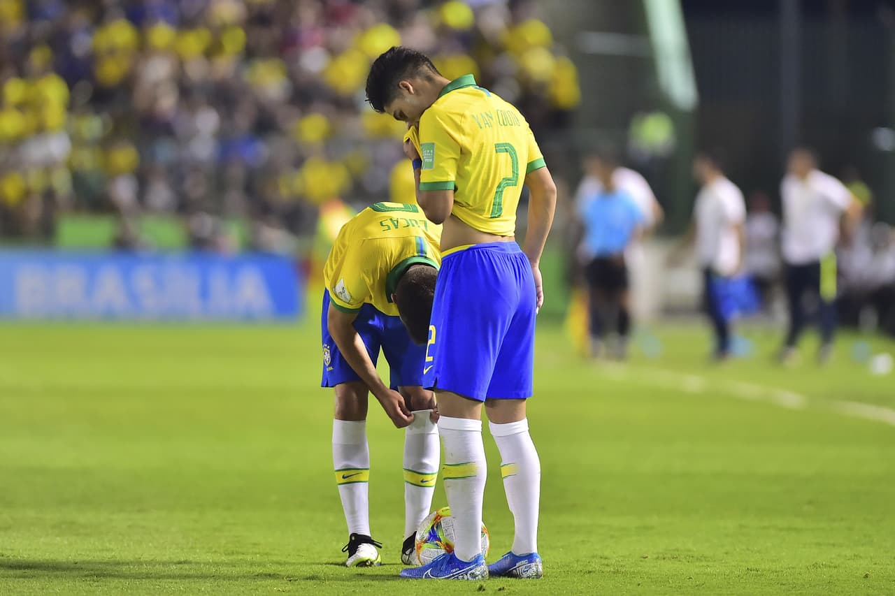 Francia cayó en Brasilia 3-2 ante la verdeamarela que ahora se medirá ante México en la final del torneo.