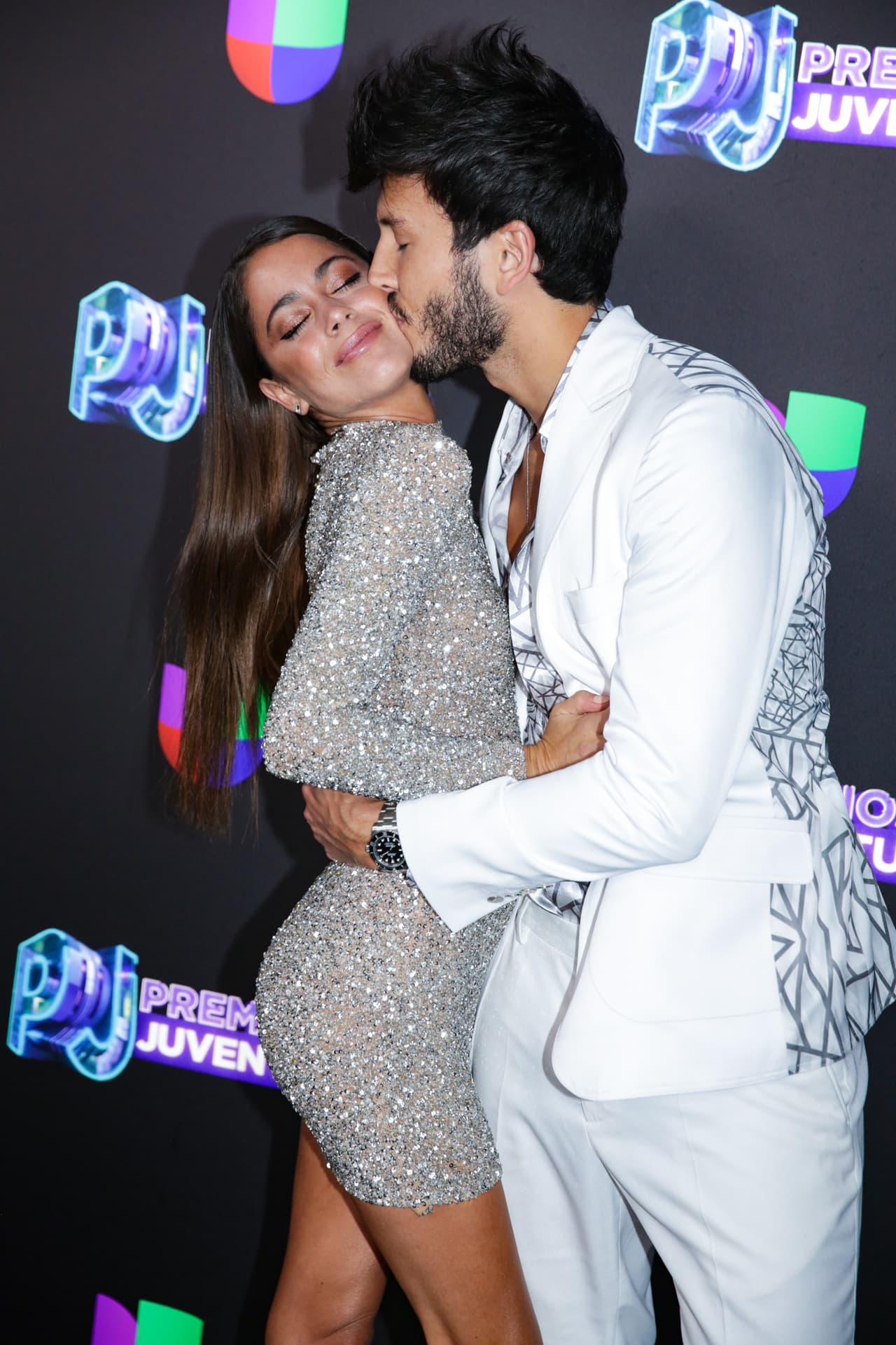 Que derrama miel a cada paso.