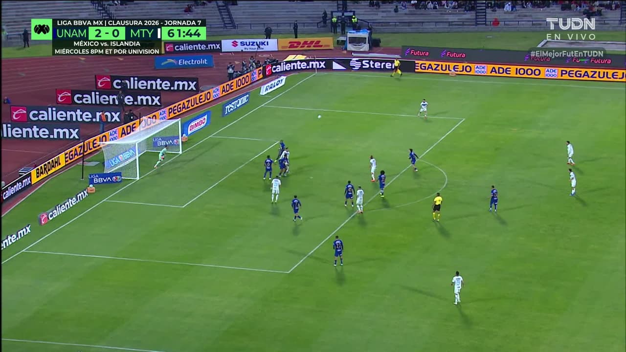 ¡TIRO ATAJADO! disparo por Sergio Canales.