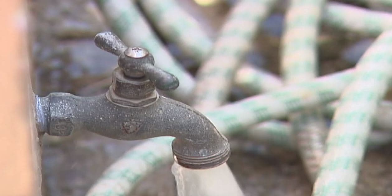 Municipios de la Isla permanecen sin servicio de agua