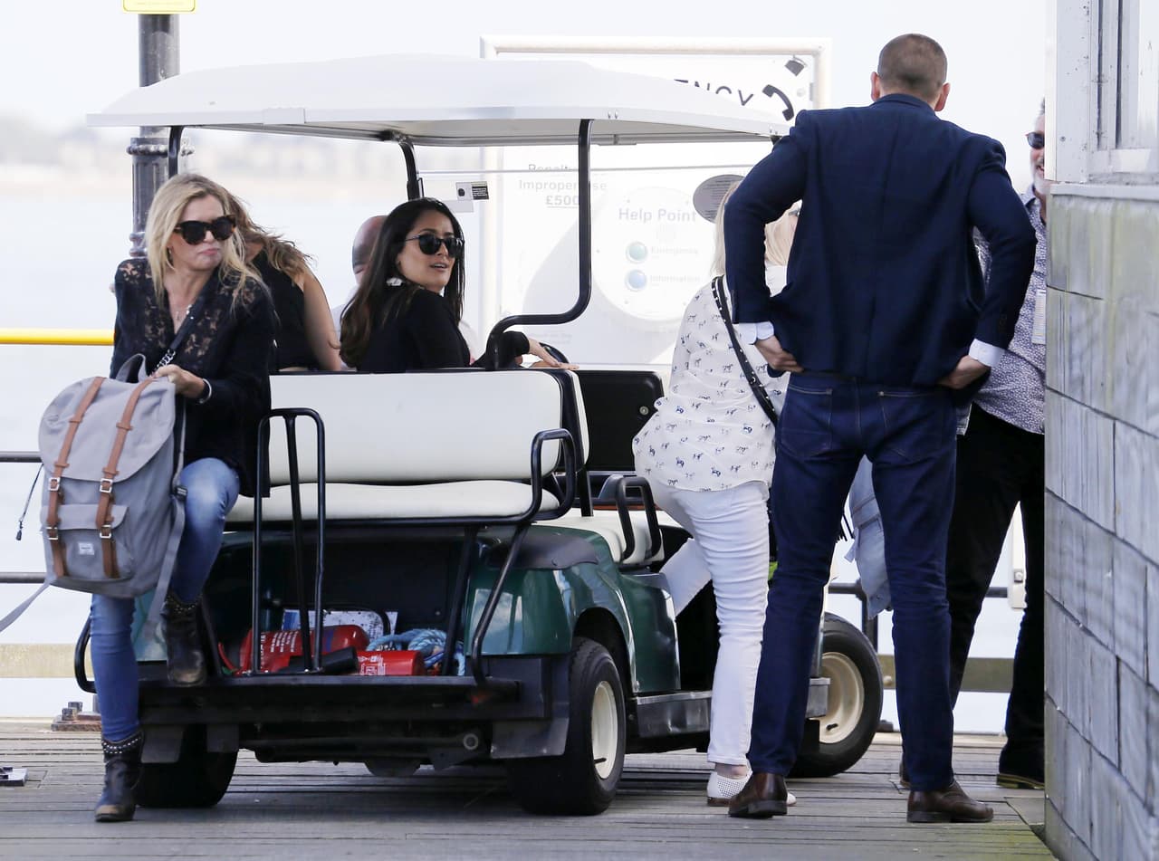 Salma participó en un programa inglés de cocina y estaba feliz por llegar a preparar alimentos.