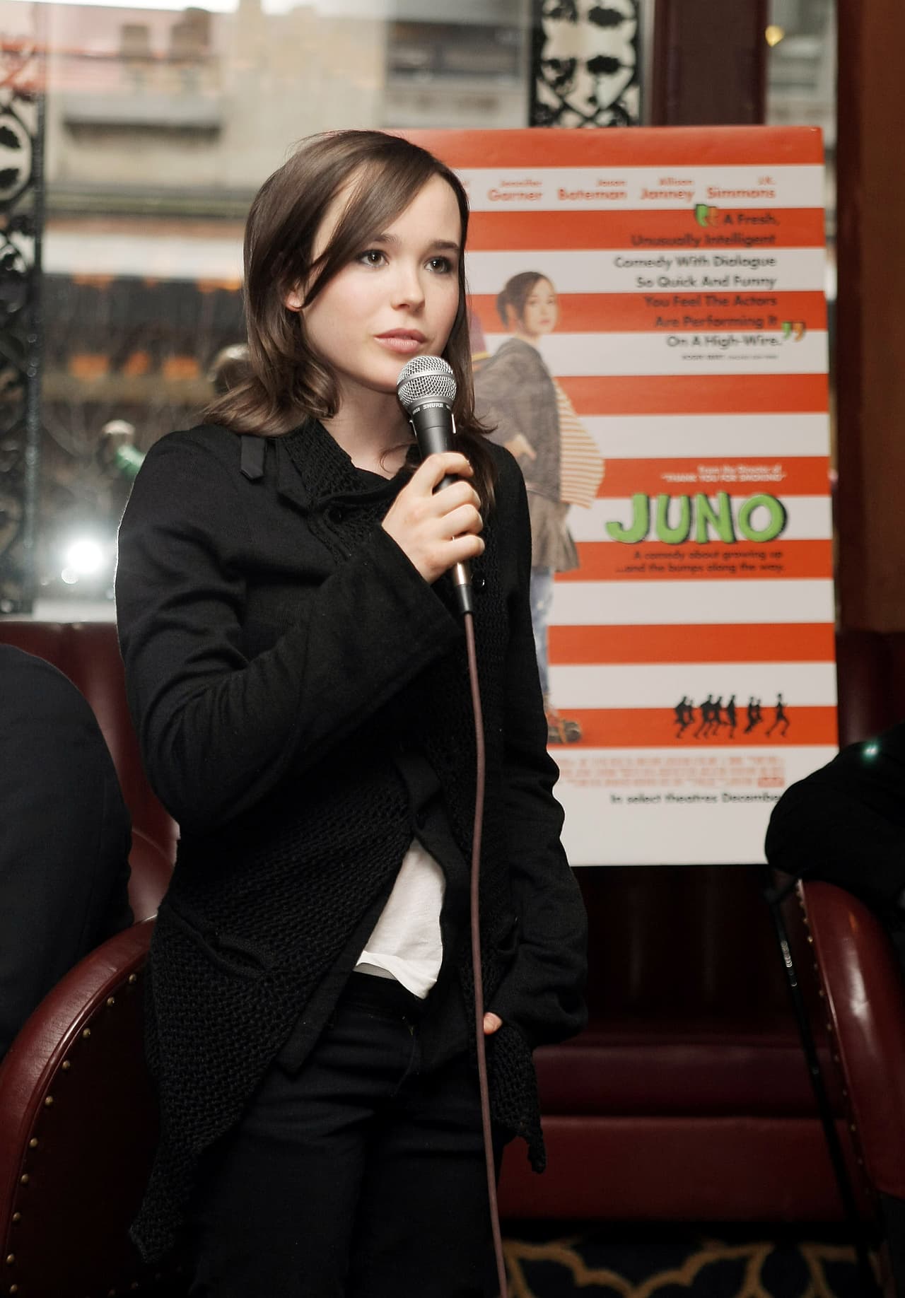 Este 1 de diciembre, Elliot Page confesó que "a pesar de sentirme profundamente feliz ahora mismo y de saber cuánto privilegio tengo, también tengo miedo". Y se refirió al "odio", las "bromas" y "la violencia" en contra de las personas trans.