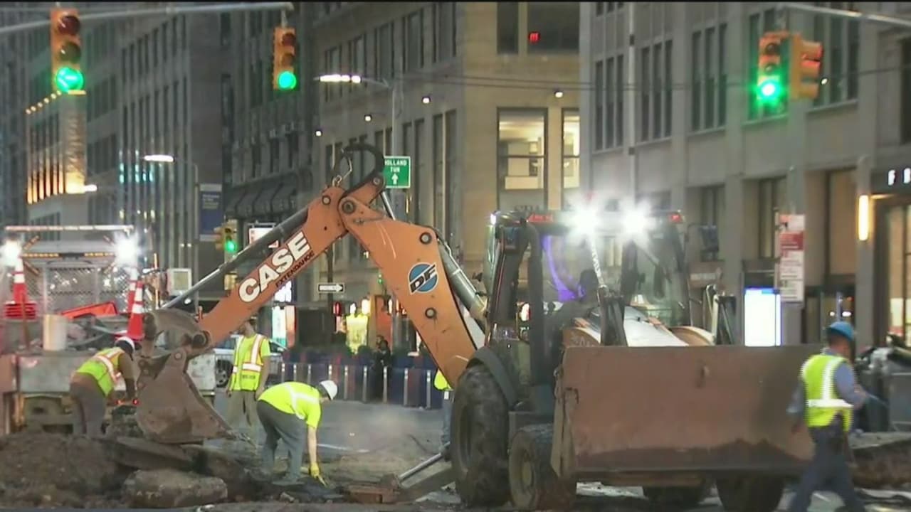 Fuga de agua en Times Square provoca cierre de calles y suspensión de servicio en el subway