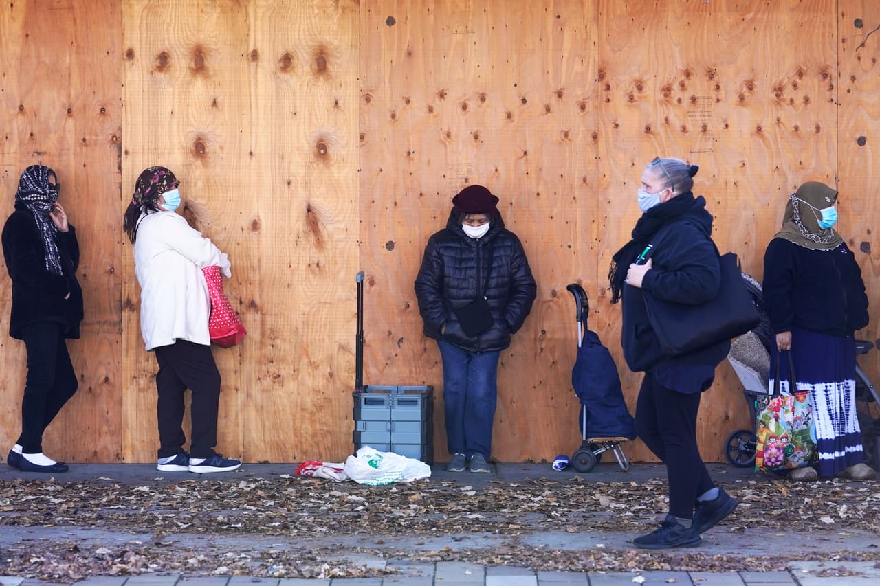 "Fuera de control": EEUU supera los 11 millones de contagios y la pandemia luce estar en su peor momento