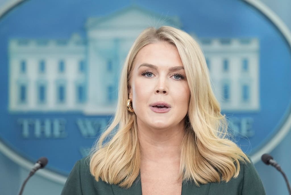 Karoline Leavitt defiende política migratoria de Trump con respaldo total a ICE y Patrulla Fronteriza