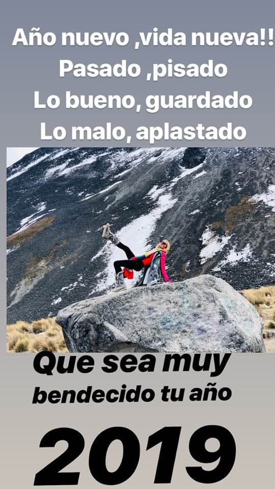 En sus redes sociales, la modelo solo comparte mensajes cómicos o reflexivos, al igual que fotos de las diversas sesiones en las que participa. Su lema de vida, según dijo a Quién, es el siguiente: "Todo lo que te de paz, es porque vas por buen camino".