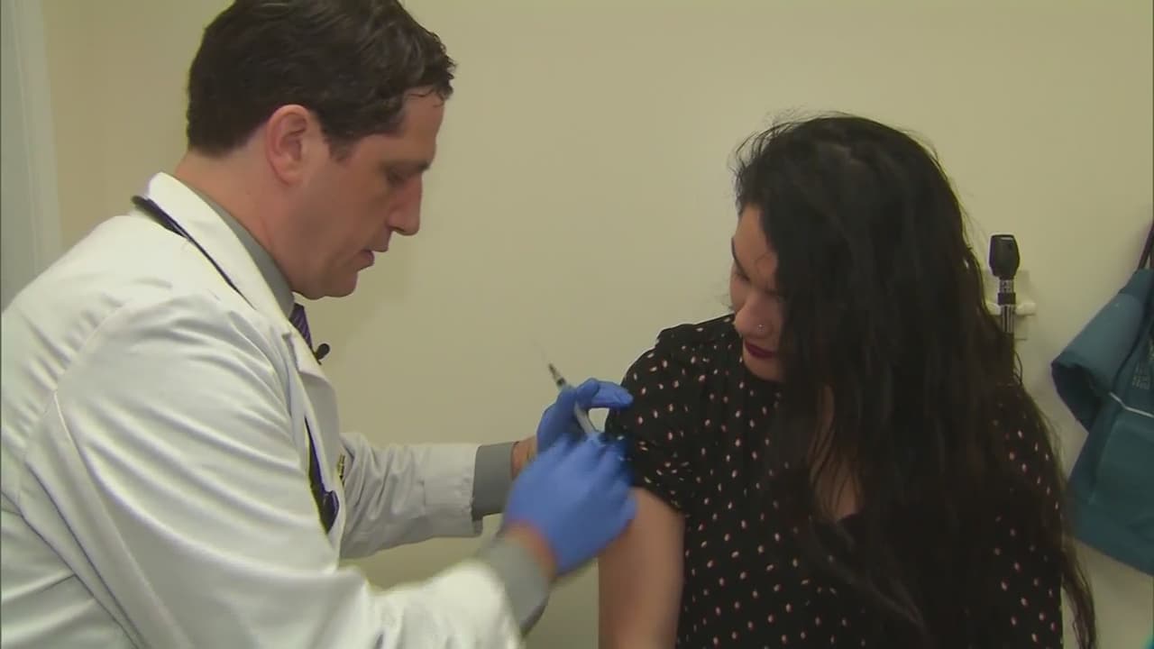 Lo que debes saber hoy, Abr 25: Sarampión azota el país, arrestan red de pederastas y no más coches en la calle 14