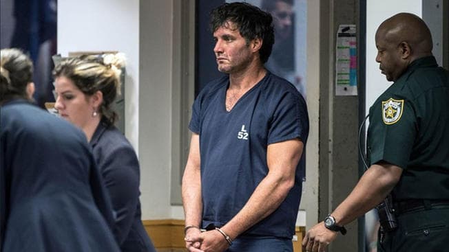 Asesinó a su expareja y quemó su casa después que ella le dijera que había sido infiel