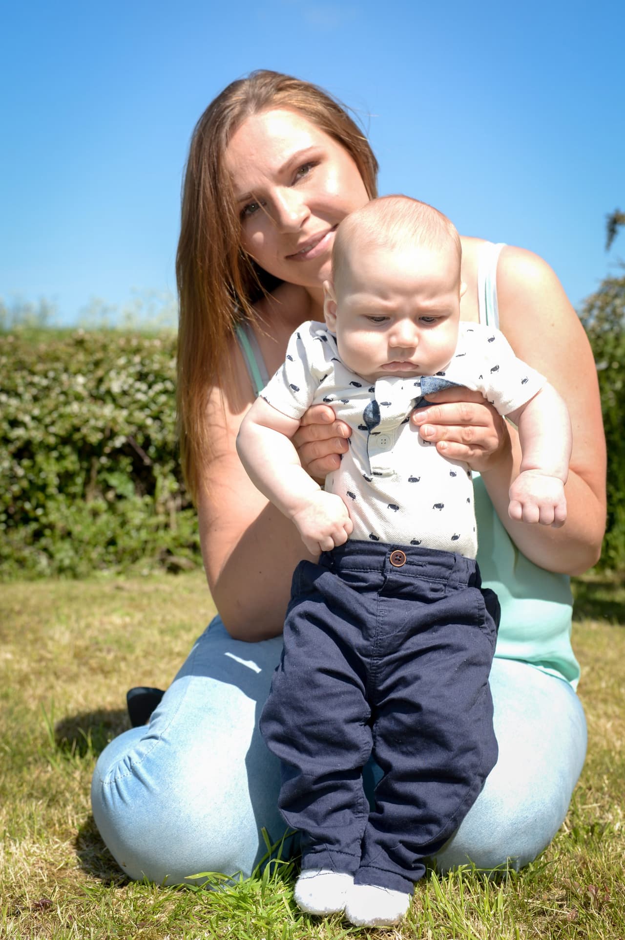 El bebé es simplemente impresionante.