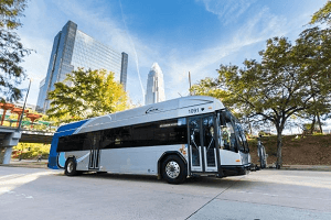 Los autobuses de Charlotte no permitirán más de 20 personas.