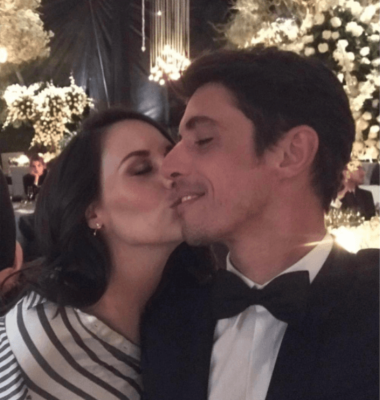 Zuria y Alberto le dieron la bienvenida a la cigüeña tras la llegada de Lúa el 11 de enero de 2017, un día después del cumpleaños de la actriz. Y un mes después, la pareja compartió en sus redes sociales esta imagen donde se mostraron enamorados de su nueva etapa como padres. "Las ojeras no cuentan, la felicidad sí ❤️️", escribió Zuria.