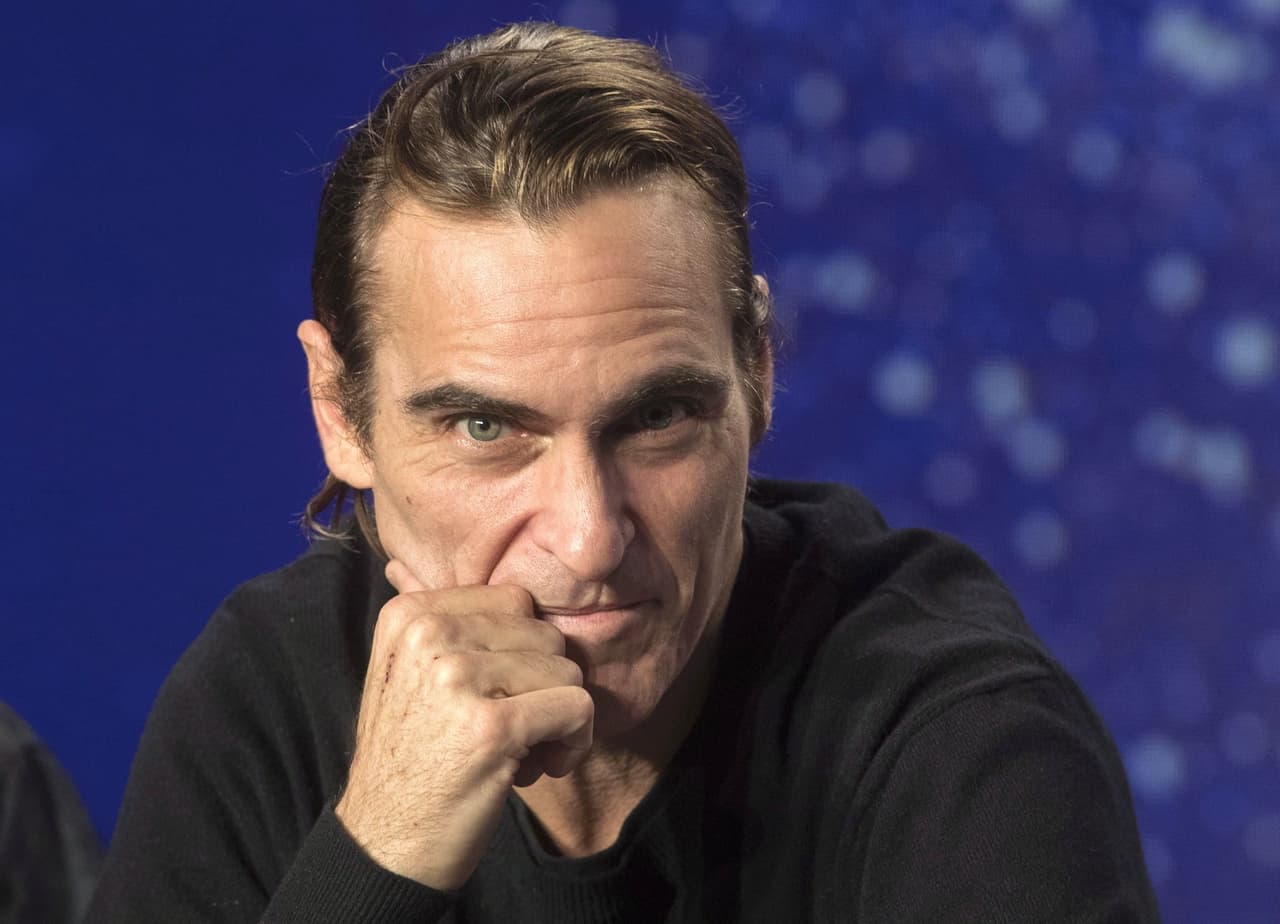 En una entrevista con Collider, Joaquin Phoenix dijo que su 
<b><a href="https://www.univision.com/unimas/conoce-todas-las-sonrisas-de-the-joker-fotos">interpretación de 'Joker'</a></b> “fue el resultado de muchas discusiones con Todd Phillips”, ya que quiso “meterse” en la mente del director y el escritor para “entender cómo lo ven”.